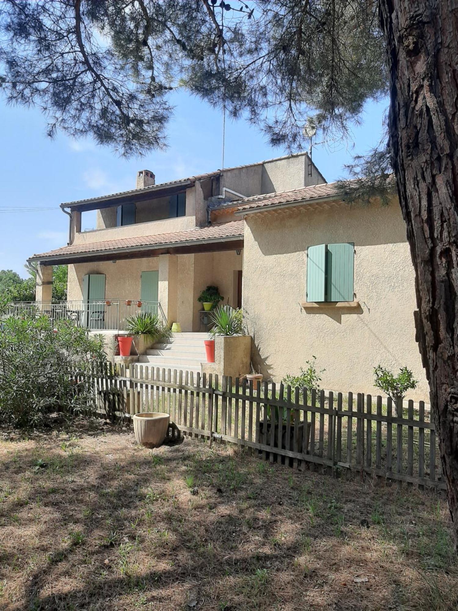 Appartement Avec Grand Jardin Et Parking, Uzès Dış mekan fotoğraf